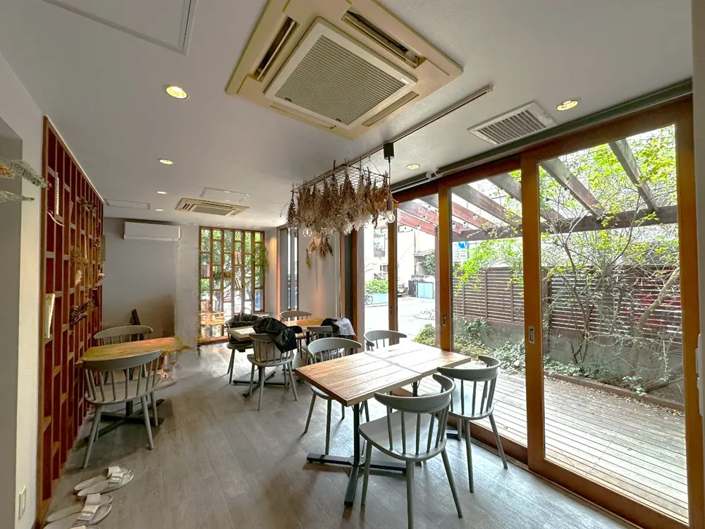 セントラルキッチンの居抜き物件の内装