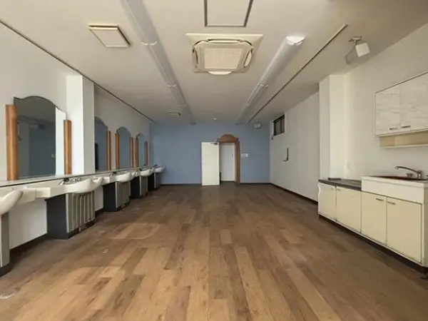 九品仏の居抜き店舗の内装