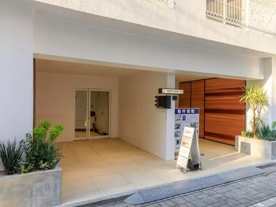 美容室・理容室の居抜き物件のエントランス