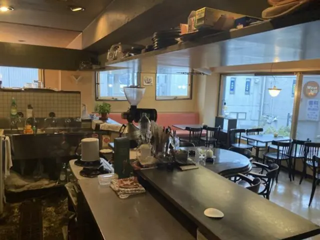 狭山ヶ丘の居抜き店舗の内装