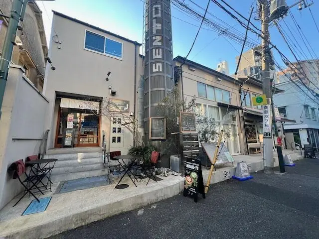 根津のスケルトン物件の外観