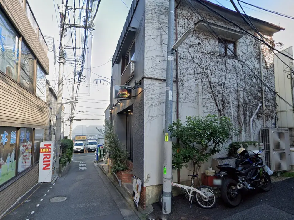 貸店舗(スケルトン)の外観