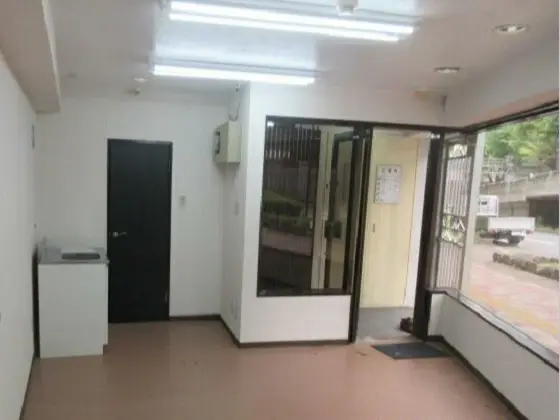 都庁前の事務所仕様物件の内装