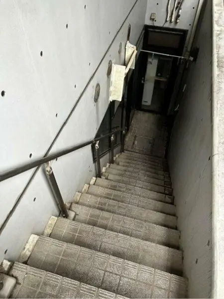 地下鉄赤塚の居抜き店舗のエントランス