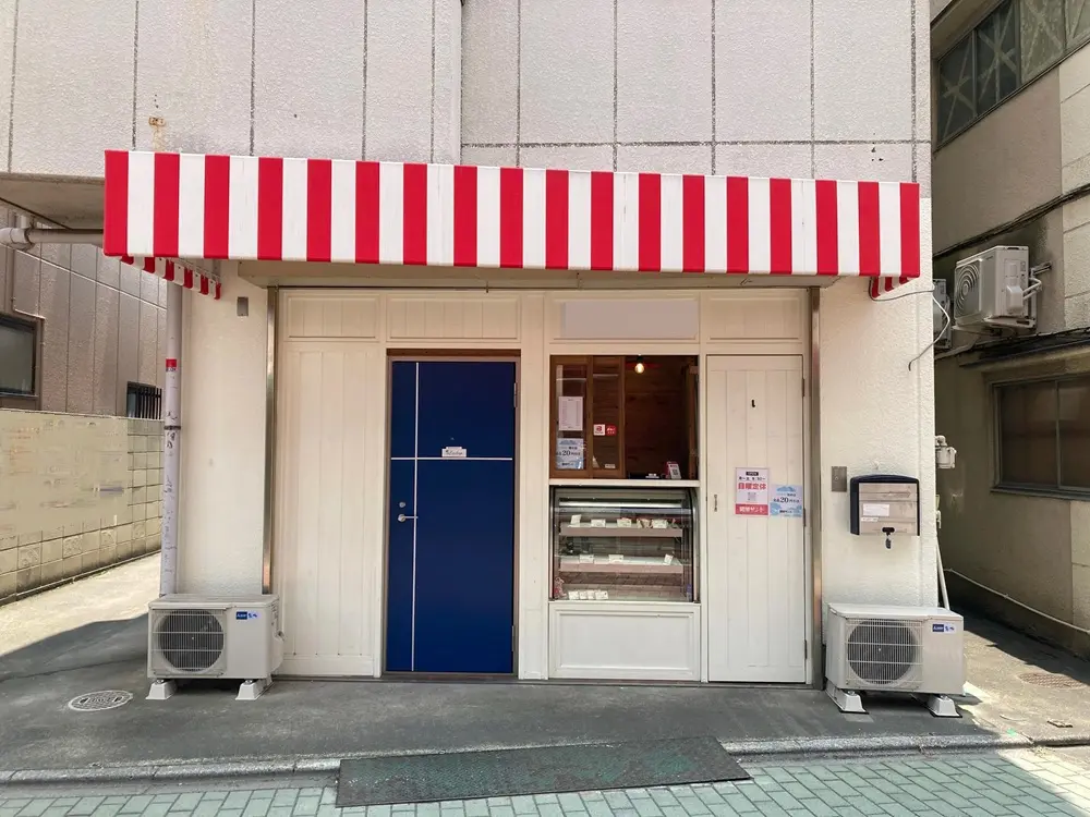 西新井のテイクアウト居抜きのエントランス