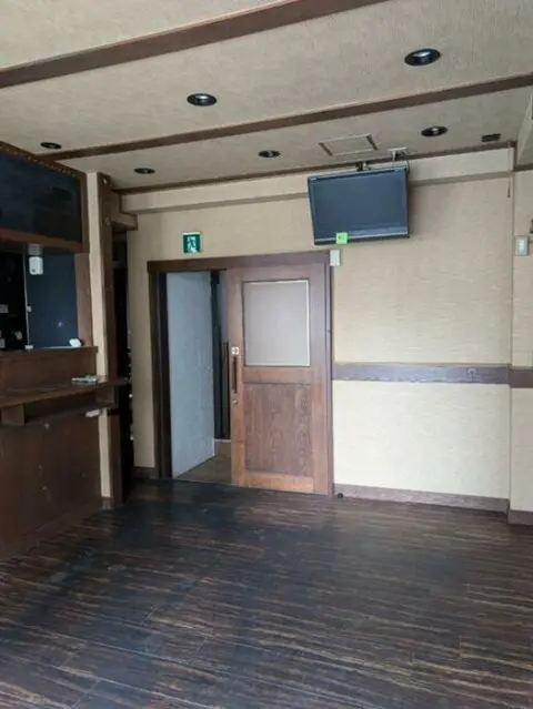 入谷のバル居抜きの内装