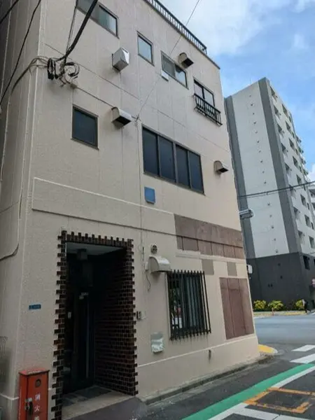 入谷のバル居抜きの外観