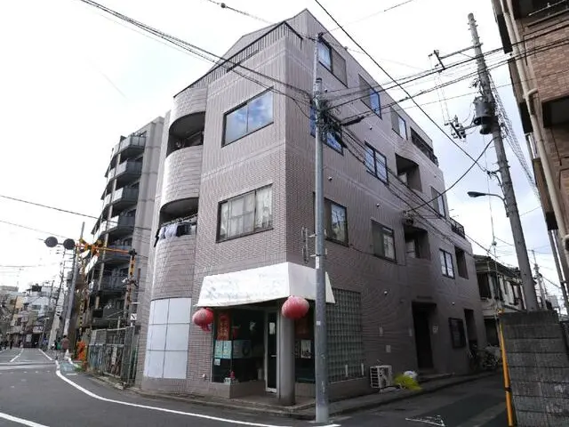 東十条の事務所仕様店舗物件の外観