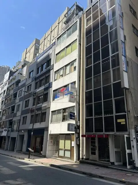 貸店舗(事務所仕様)の外観