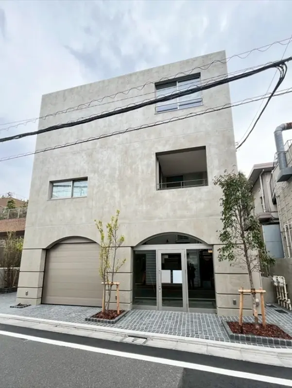 貸店舗(スケルトン)の外観