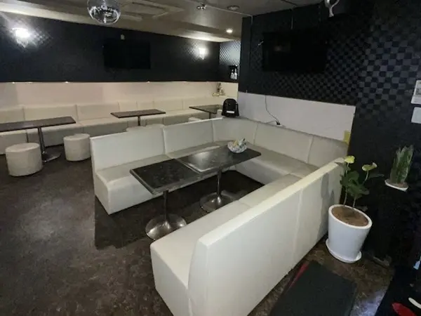 川崎の居抜き店舗の内装