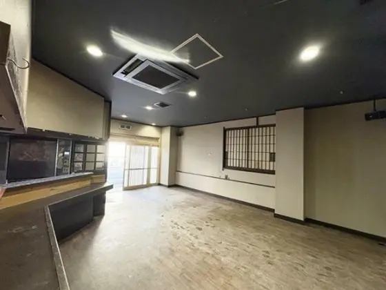 居酒屋の居抜き物件の内装