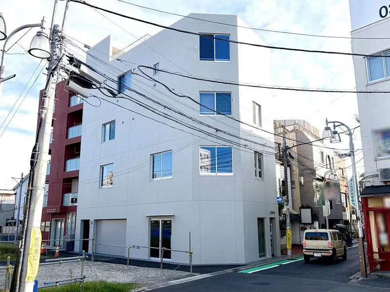 貸店舗(スケルトン)の外観