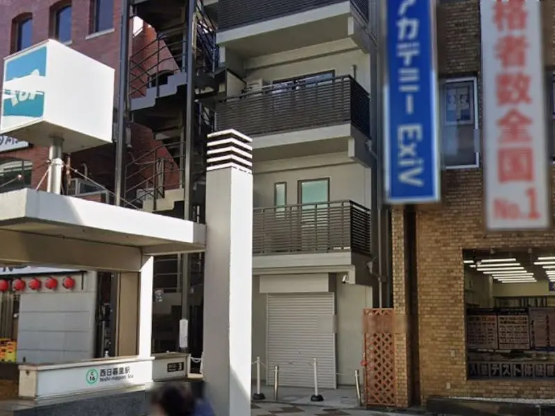 貸店舗(事務所仕様)の外観