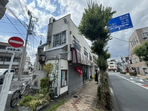 中華料理の居抜き物件の外観