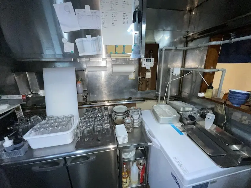 花小金井の焼肉屋居抜きの厨房