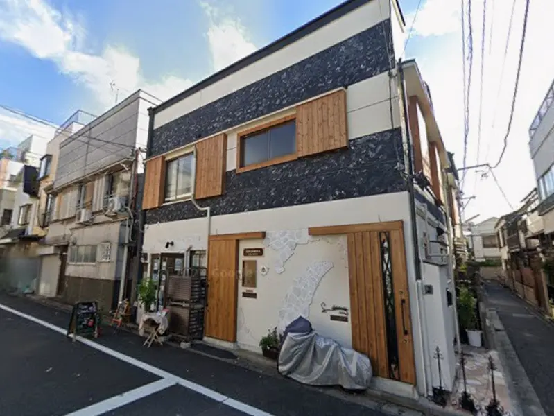 千駄木の居抜き店舗の外観