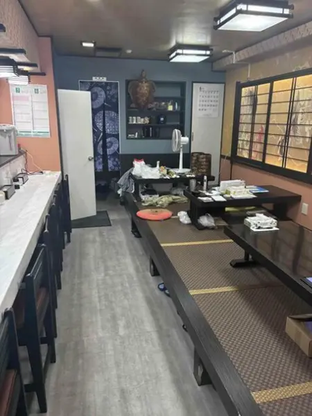 小田急相模原の居抜き店舗の内装