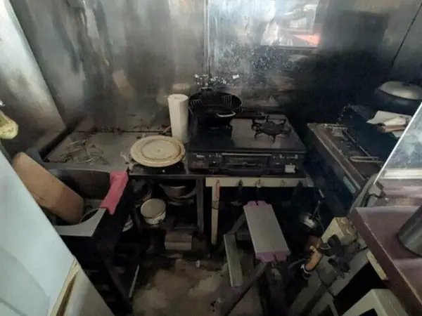 平塚の居抜き店舗の厨房