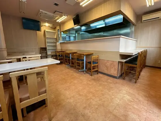 一之江の居抜き店舗の内装