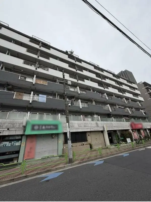 貸店舗(スケルトン)の外観