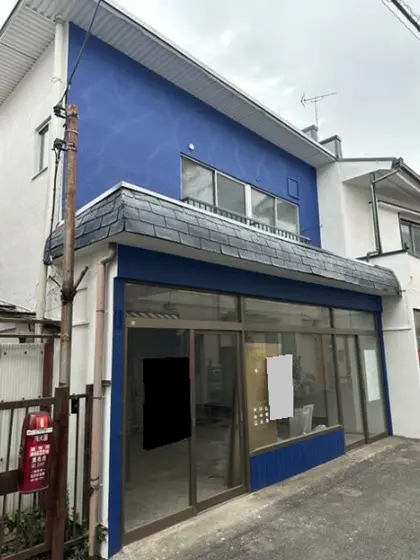 貸店舗(スケルトン)の外観