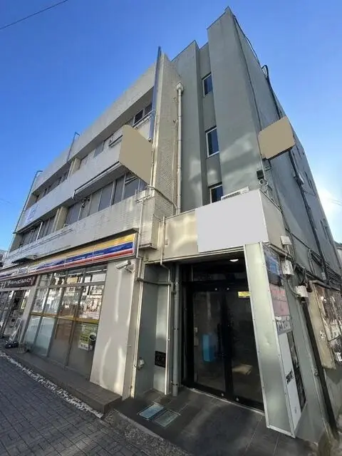 横須賀中央の居抜き店舗の外観
