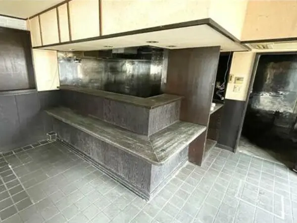 つきみ野の居抜き店舗の内装