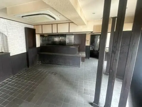 つきみ野の居酒屋居抜きの内装
