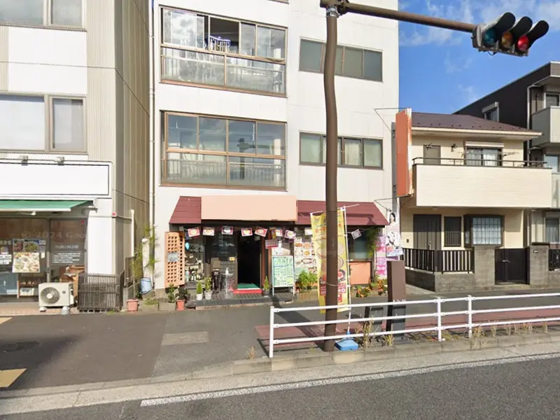 根岸の居抜き店舗の外観