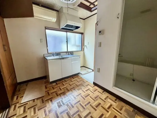居酒屋の居抜き物件の内装