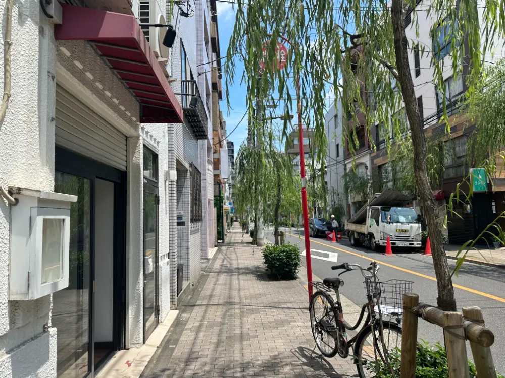 浅草の事務所仕様店舗物件の外観