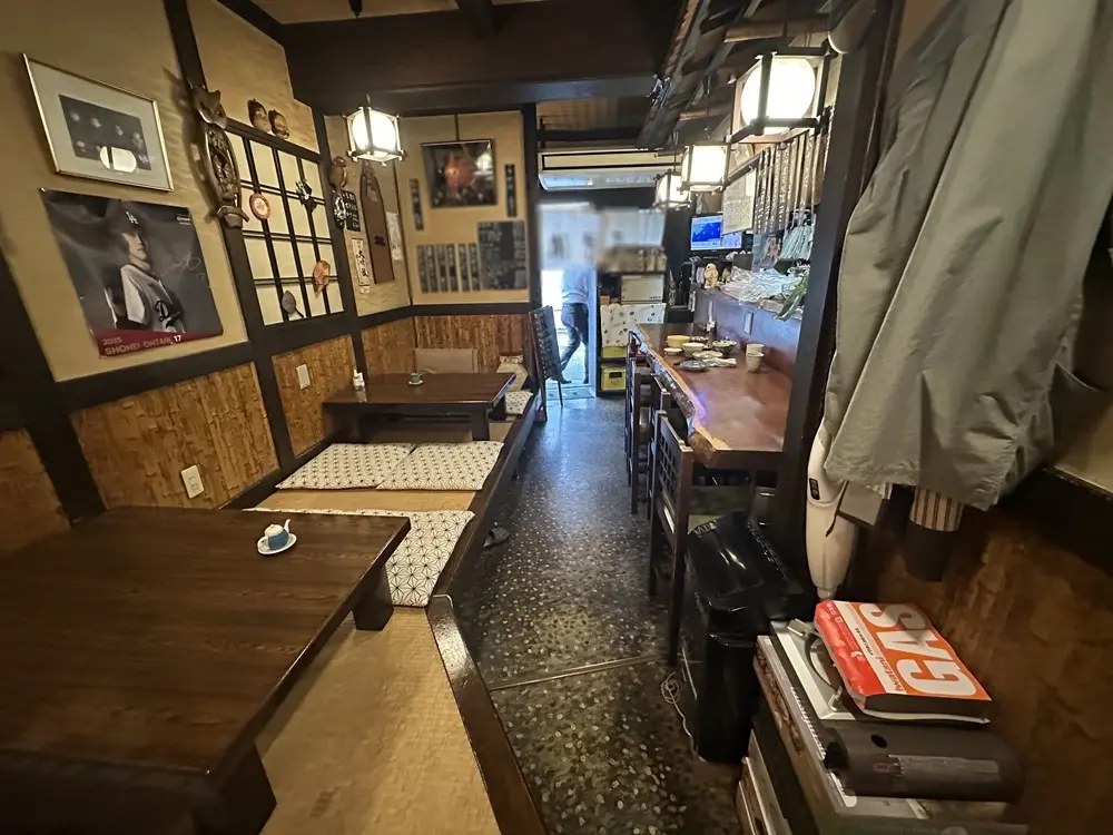 中野新橋の和食居抜きの内装
