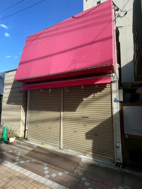 貸店舗(スケルトン)の外観