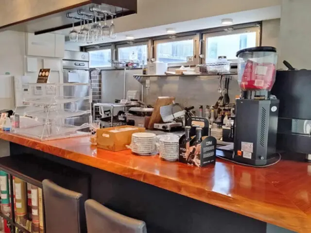 表参道のカフェ・喫茶店居抜きの内装