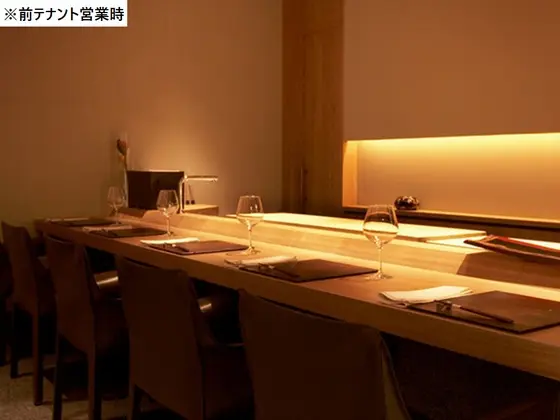 広尾の和食居抜きの内装