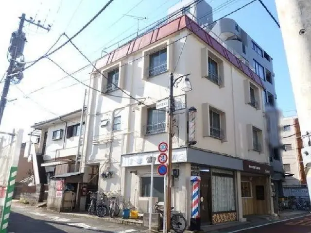 貸店舗(スケルトン)の外観