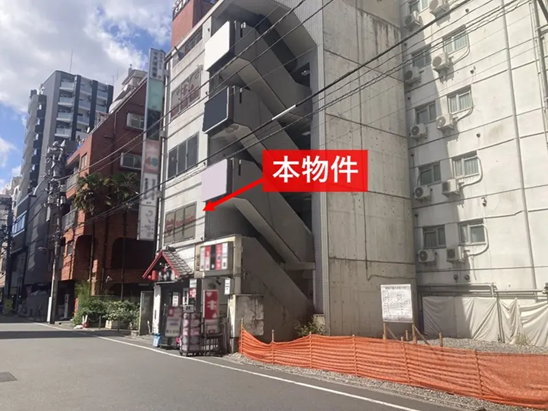 貸店舗(スケルトン)の外観