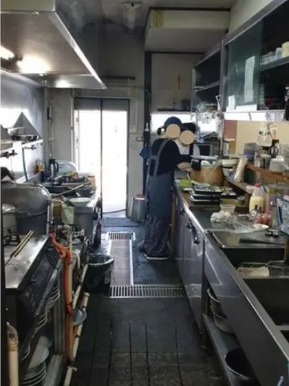 中華料理の居抜き物件の厨房