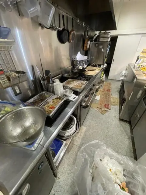 大井町の居抜き店舗の厨房