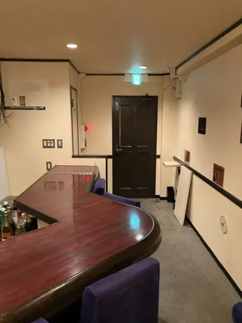 千歳烏山のBAR・ショットバー居抜きの内装