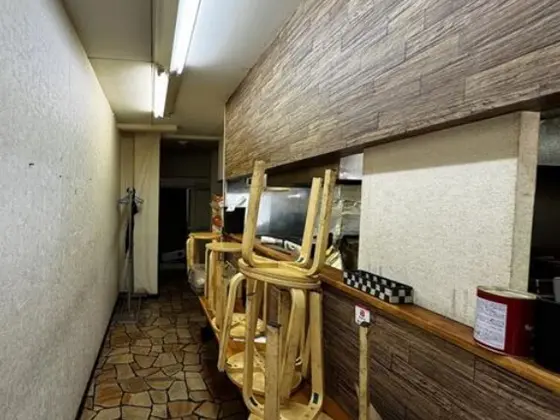 多磨の居抜き店舗の内装