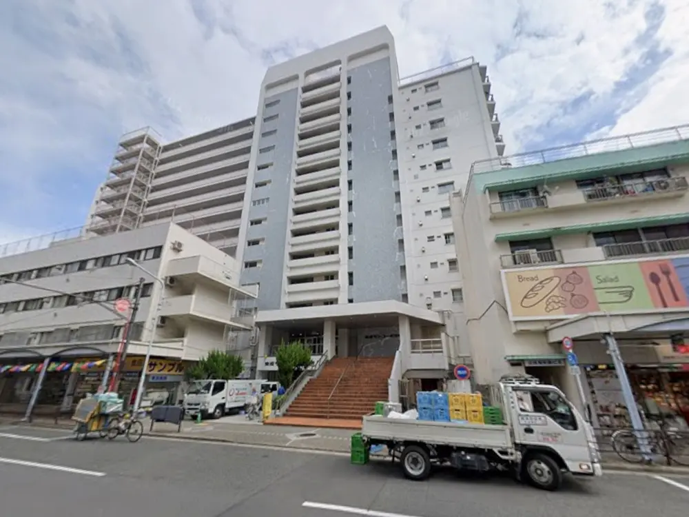 田原町の事務所仕様物件の外観
