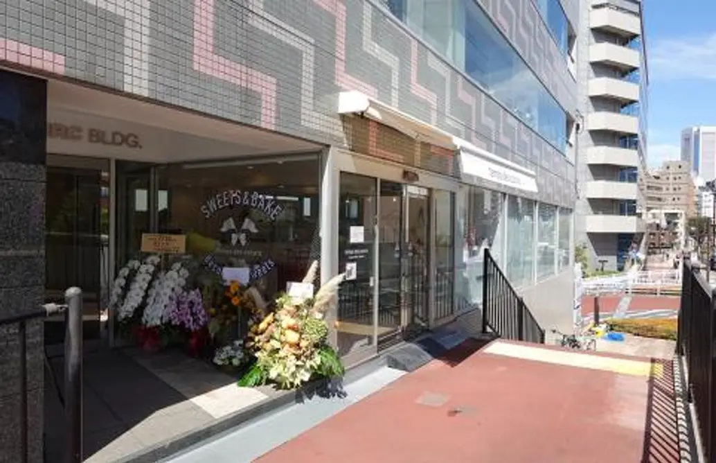 物販の居抜き物件の外観