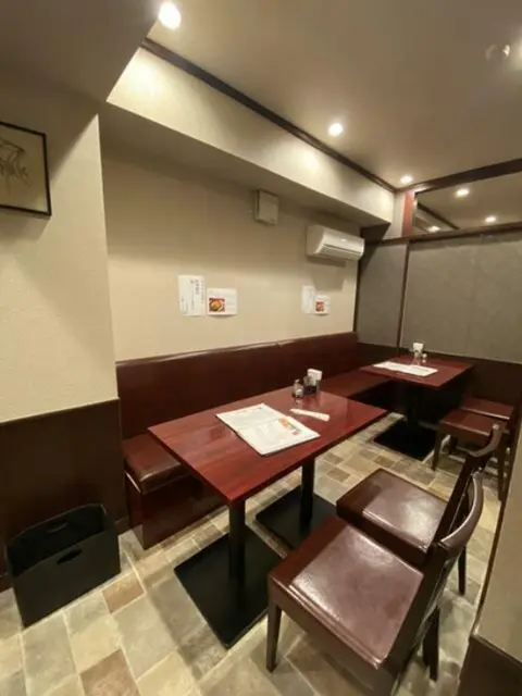 中華料理の居抜き物件の内装
