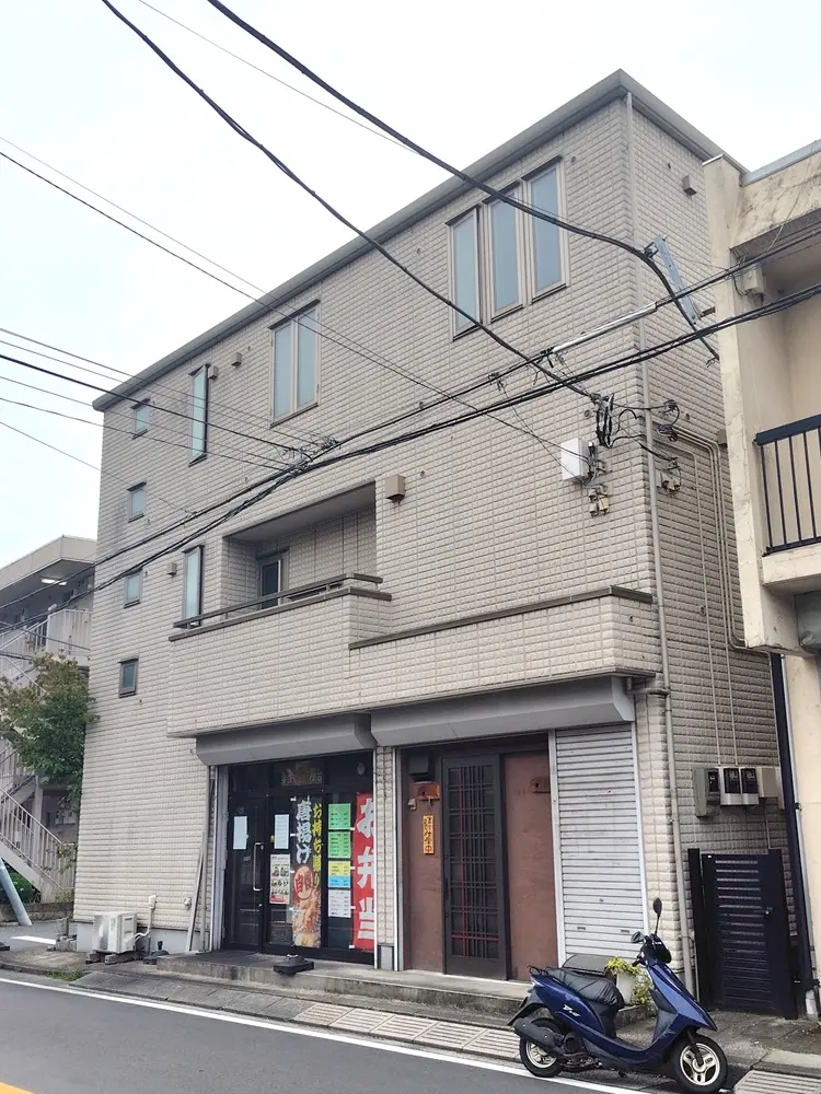 日吉のテイクアウト居抜きの外観