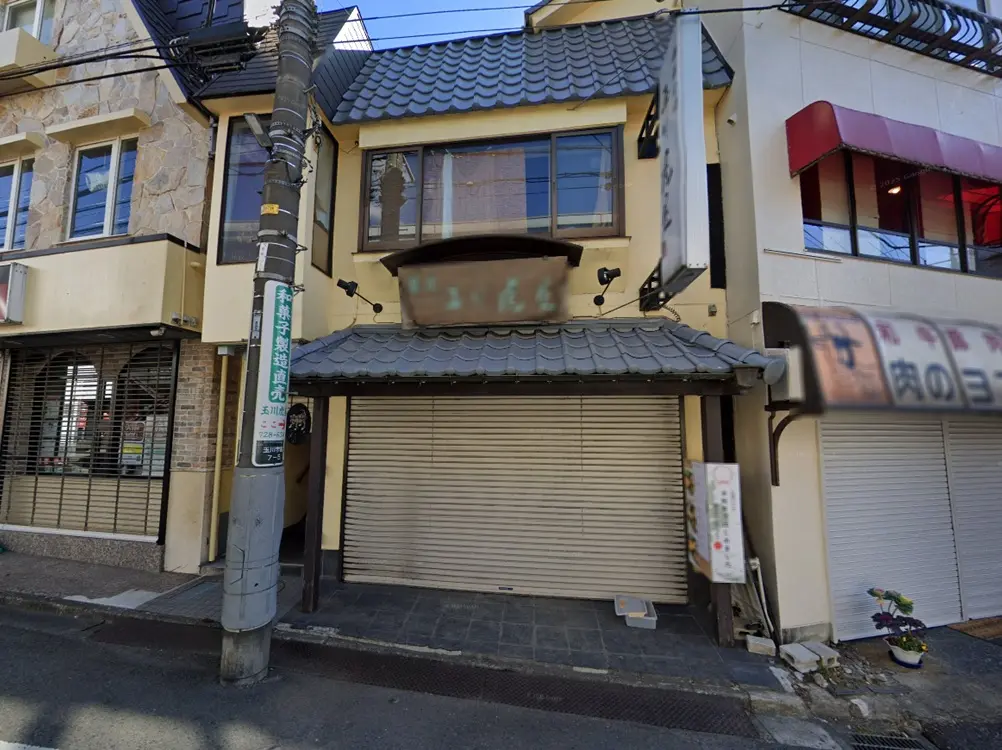 テイクアウトの居抜き物件のエントランス
