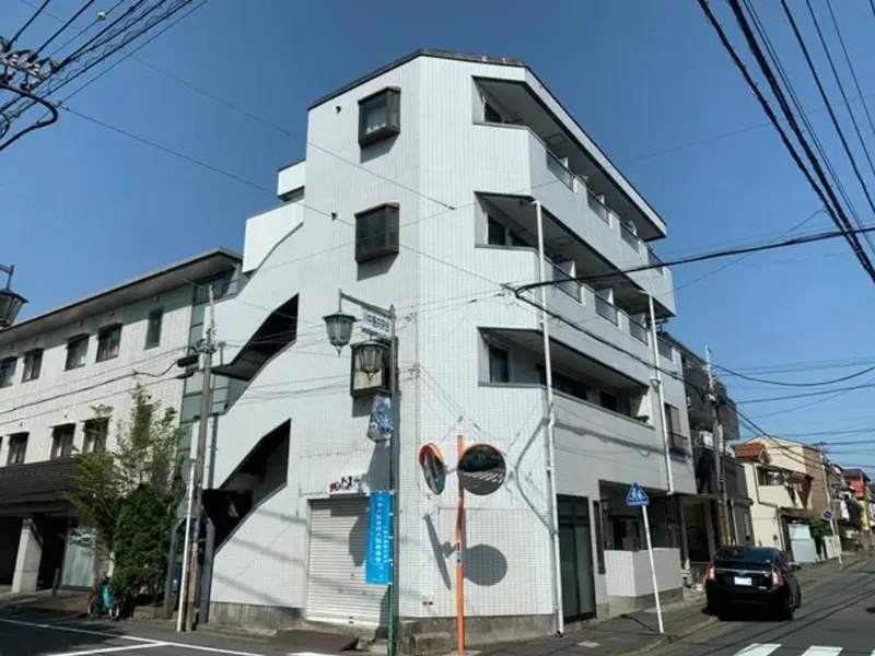 貸店舗(スケルトン)の外観