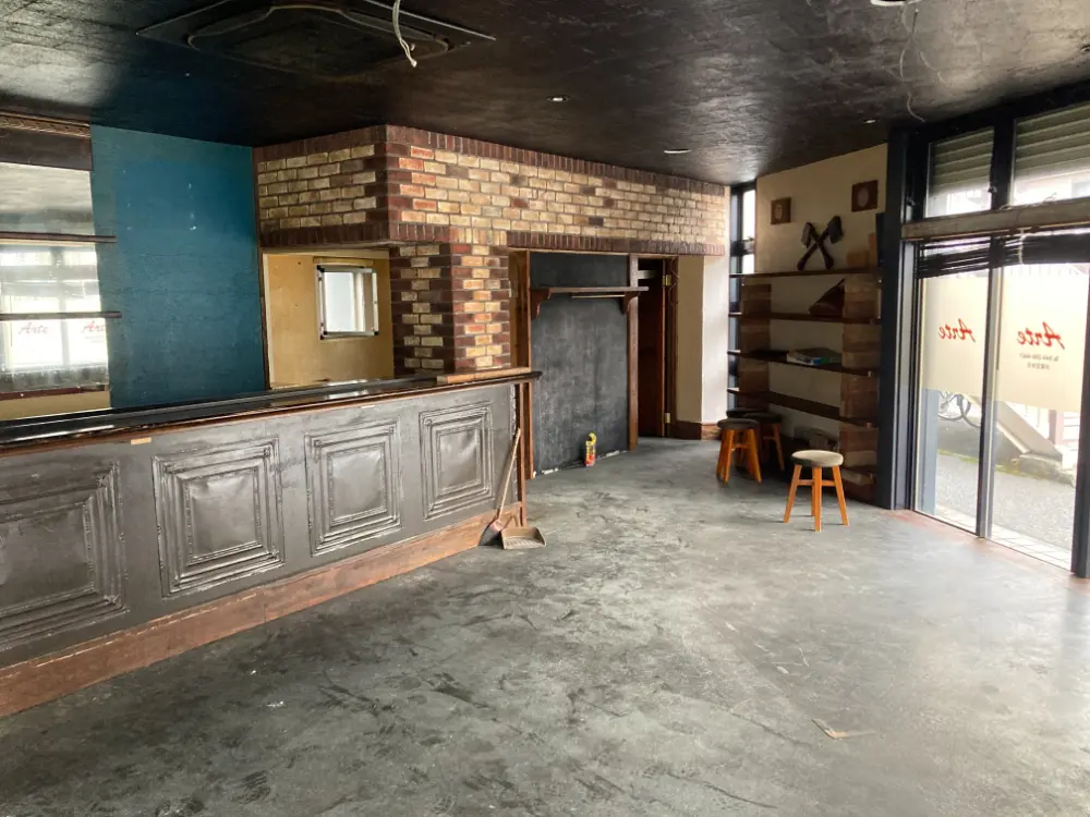 川崎のBAR・ショットバー居抜きの内装