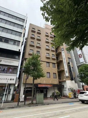 本厚木の居抜き店舗の外観